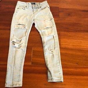 Light wash skinny jeans